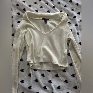 🤍small white forever 21 long sleeve top🤍